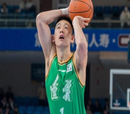 拉菲尼亚领,跑金球奖赔,莱万第九,球探体育首页,即时比分,比分直播,足球比分直播,球探官网