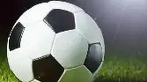 字母哥41分9板8助制胜，利拉德20分5板10助，拉文高效27分5板6助，雄鹿击败公牛