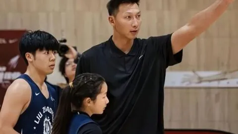 广东男篮30年征程，持续闯入CBA季后赛，保持联赛全勤荣耀